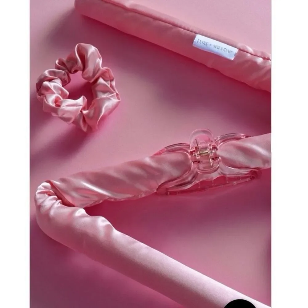 NWT New in Box  Luxe+Willow Sedona 4 Piece Green Satin Heatless Curler Set